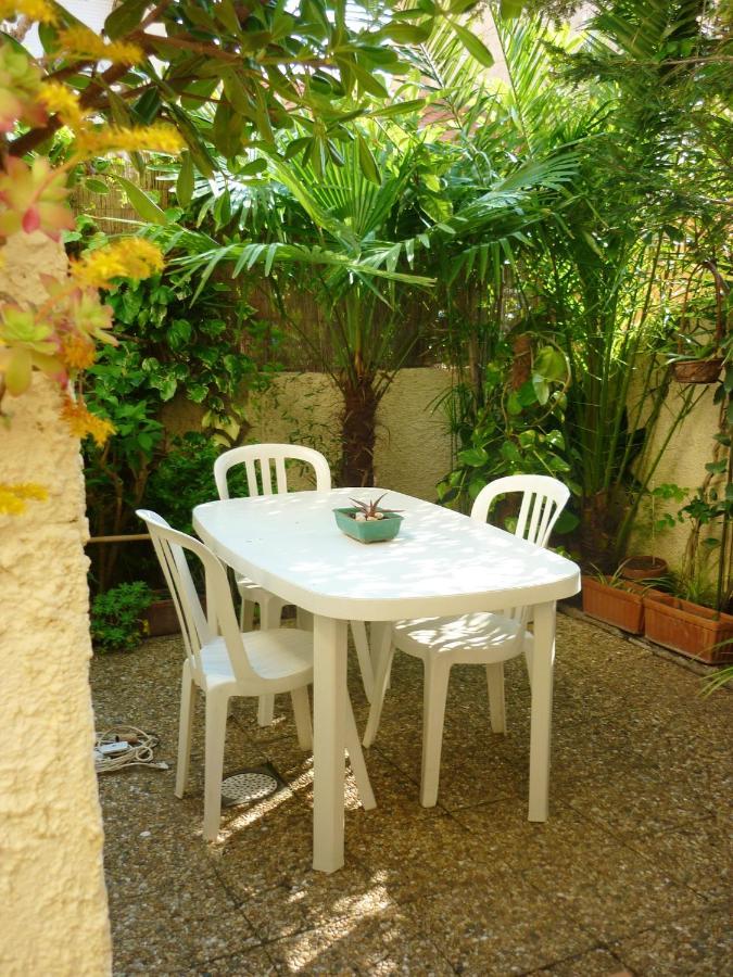 Maison Charmante A Sainte-Marie Avec Grand Jardin ภายนอก รูปภาพ